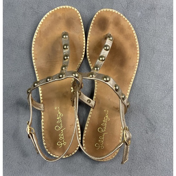 Lilly Pulitzer Sandal Women 7.5 Leather T Strap Flat Rita Gold Metallic Studs‎ - Picture 1 of 8